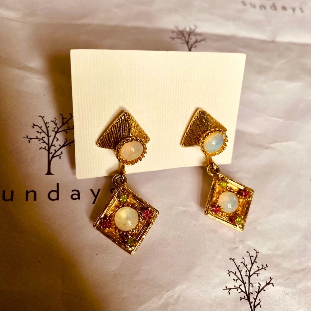 True Vintage Art Deco Style Earrings - Picture 2 of 9